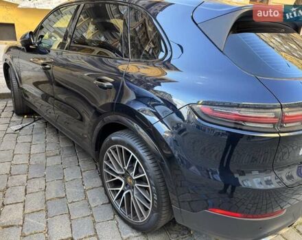 Порше Cayenne 2018 у Києві на Automoto.ua Синій Порше Cayenne, об'ємом двигуна 2.89 л та пробігом 130 тис. км за 58825 $, фото 2 на Automoto.ua