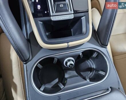 Синий Порше Каен, объемом двигателя 3 л и пробегом 82 тыс. км за 57999 $, фото 28 на Automoto.ua