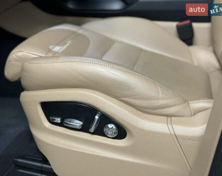 Синий Порше Каен, объемом двигателя 2.9 л и пробегом 73 тыс. км за 62000 $, фото 29 на Automoto.ua