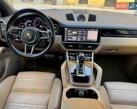 Порше Cayenne 2018 у Києві на Automoto.ua Синій Порше Cayenne, об'ємом двигуна 2.89 л та пробігом 130 тис. км за 58825 $, фото 7 на Automoto.ua
