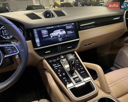 Синий Порше Каен, объемом двигателя 3 л и пробегом 78 тыс. км за 52314 $, фото 31 на Automoto.ua