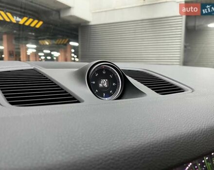 Синий Порше Каен, объемом двигателя 3 л и пробегом 174 тыс. км за 48990 $, фото 24 на Automoto.ua