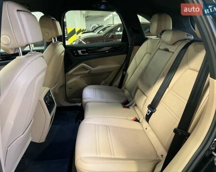 Синий Порше Каен, объемом двигателя 3 л и пробегом 78 тыс. км за 52314 $, фото 41 на Automoto.ua