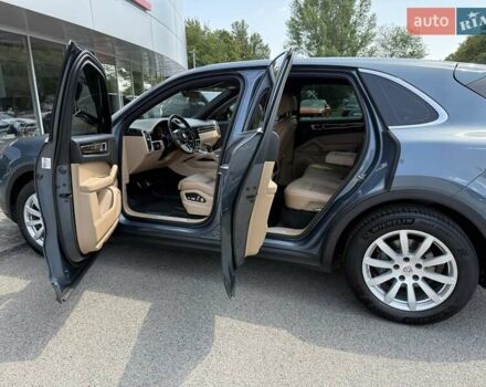 Синій Порше Cayenne, об'ємом двигуна 2.89 л та пробігом 101 тис. км за 57000 $, фото 15 на Automoto.ua