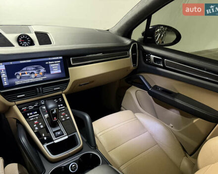 Синий Порше Каен, объемом двигателя 2.9 л и пробегом 73 тыс. км за 62000 $, фото 24 на Automoto.ua