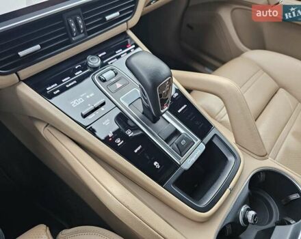 Синий Порше Каен, объемом двигателя 3 л и пробегом 100 тыс. км за 52999 $, фото 38 на Automoto.ua