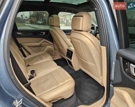 Синий Порше Каен, объемом двигателя 3 л и пробегом 100 тыс. км за 52999 $, фото 45 на Automoto.ua