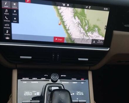 Синий Порше Каен, объемом двигателя 3 л и пробегом 170 тыс. км за 38500 $, фото 40 на Automoto.ua