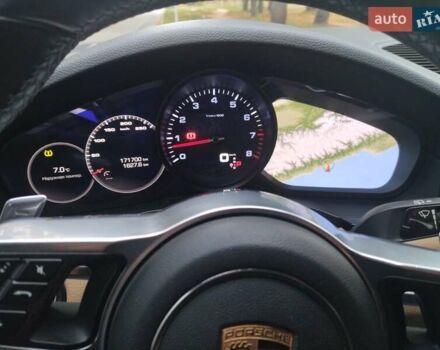 Синий Порше Каен, объемом двигателя 3 л и пробегом 170 тыс. км за 41500 $, фото 40 на Automoto.ua