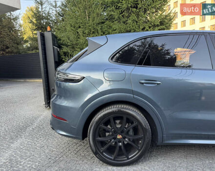 Синій Порше Cayenne, об'ємом двигуна 2.89 л та пробігом 104 тис. км за 65000 $, фото 6 на Automoto.ua