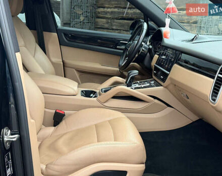 Синій Порше Cayenne, об'ємом двигуна 3 л та пробігом 170 тис. км за 45000 $, фото 10 на Automoto.ua