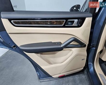 Синий Порше Каен, объемом двигателя 3 л и пробегом 82 тыс. км за 57999 $, фото 12 на Automoto.ua