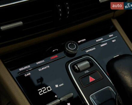 Синий Порше Каен, объемом двигателя 3 л и пробегом 137 тыс. км за 54000 $, фото 18 на Automoto.ua