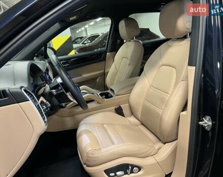 Синий Порше Каен, объемом двигателя 3 л и пробегом 78 тыс. км за 52314 $, фото 26 на Automoto.ua