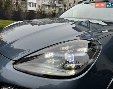 Синий Порше Каен, объемом двигателя 2.89 л и пробегом 104 тыс. км за 62000 $, фото 1 на Automoto.ua