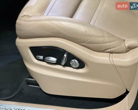 Синий Порше Каен, объемом двигателя 3 л и пробегом 78 тыс. км за 52314 $, фото 37 на Automoto.ua