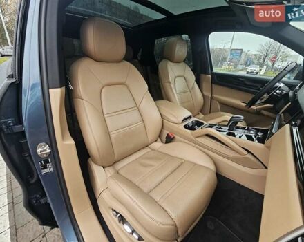 Синий Порше Каен, объемом двигателя 3 л и пробегом 100 тыс. км за 52999 $, фото 43 на Automoto.ua