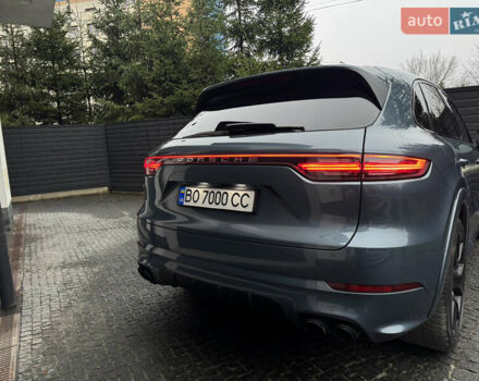 Синий Порше Каен, объемом двигателя 2.89 л и пробегом 104 тыс. км за 62000 $, фото 10 на Automoto.ua