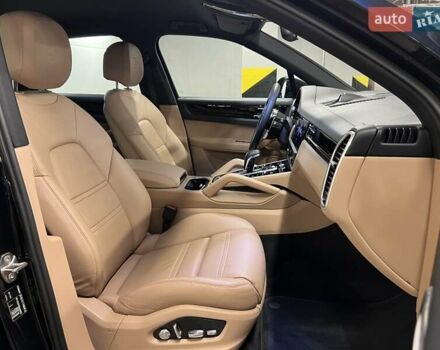 Синий Порше Каен, объемом двигателя 3 л и пробегом 78 тыс. км за 52314 $, фото 47 на Automoto.ua