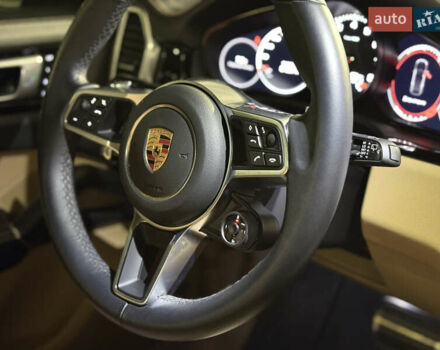 Синий Порше Каен, объемом двигателя 2.9 л и пробегом 73 тыс. км за 62000 $, фото 16 на Automoto.ua