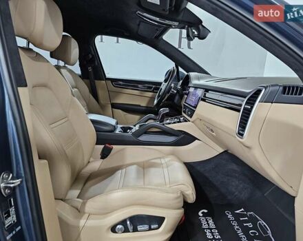 Синий Порше Каен, объемом двигателя 3 л и пробегом 82 тыс. км за 57999 $, фото 18 на Automoto.ua