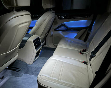 Синий Порше Каен, объемом двигателя 3 л и пробегом 69 тыс. км за 62500 $, фото 12 на Automoto.ua