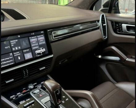 Синий Порше Каен, объемом двигателя 4 л и пробегом 112 тыс. км за 76000 $, фото 20 на Automoto.ua