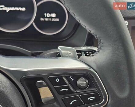 Синий Порше Каен, объемом двигателя 3 л и пробегом 100 тыс. км за 52999 $, фото 33 на Automoto.ua