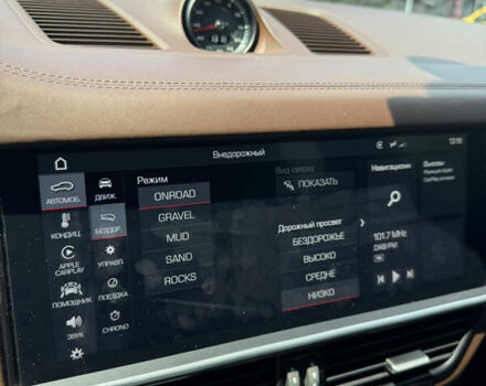 Синий Порше Каен, объемом двигателя 4 л и пробегом 112 тыс. км за 76000 $, фото 24 на Automoto.ua