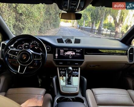 Синий Порше Каен, объемом двигателя 3 л и пробегом 101 тыс. км за 59900 $, фото 2 на Automoto.ua