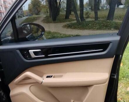 Синий Порше Каен, объемом двигателя 3 л и пробегом 170 тыс. км за 41500 $, фото 27 на Automoto.ua