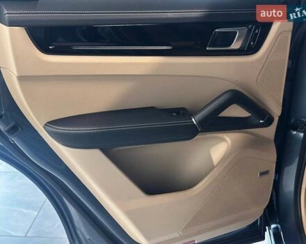 Синий Порше Каен, объемом двигателя 3 л и пробегом 81 тыс. км за 53900 $, фото 40 на Automoto.ua