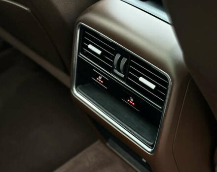 Синий Порше Каен, объемом двигателя 2.89 л и пробегом 63 тыс. км за 66500 $, фото 15 на Automoto.ua