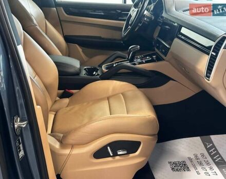 Синий Порше Каен, объемом двигателя 3 л и пробегом 81 тыс. км за 53900 $, фото 50 на Automoto.ua