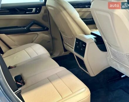 Синий Порше Каен, объемом двигателя 3 л и пробегом 81 тыс. км за 53900 $, фото 18 на Automoto.ua