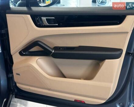 Синий Порше Каен, объемом двигателя 3 л и пробегом 81 тыс. км за 53900 $, фото 51 на Automoto.ua