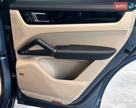 Синий Порше Каен, объемом двигателя 3 л и пробегом 81 тыс. км за 53900 $, фото 45 на Automoto.ua