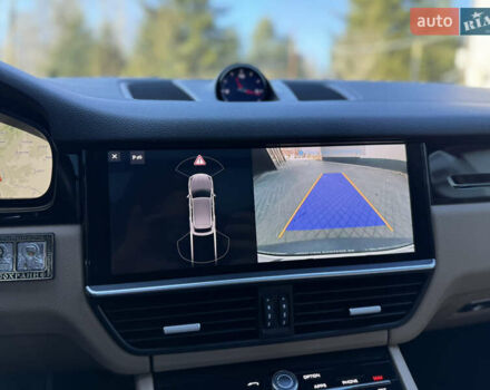 Синій Порше Cayenne, об'ємом двигуна 3 л та пробігом 151 тис. км за 41999 $, фото 39 на Automoto.ua