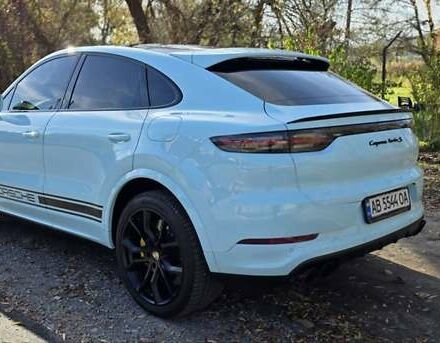 Синий Порше Каен, объемом двигателя 4 л и пробегом 51 тыс. км за 150000 $, фото 18 на Automoto.ua