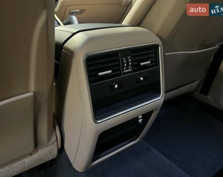 Синій Порше Cayenne, об'ємом двигуна 3 л та пробігом 45 тис. км за 78756 $, фото 43 на Automoto.ua