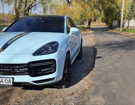 Синий Порше Каен, объемом двигателя 4 л и пробегом 51 тыс. км за 150000 $, фото 7 на Automoto.ua
