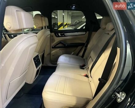 Синій Порше Cayenne, об'ємом двигуна 3 л та пробігом 45 тис. км за 78756 $, фото 41 на Automoto.ua