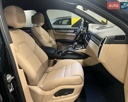 Синій Порше Cayenne, об'ємом двигуна 3 л та пробігом 45 тис. км за 78756 $, фото 47 на Automoto.ua