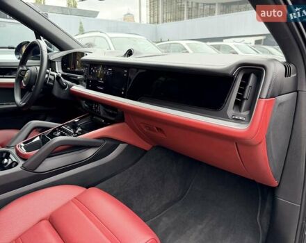 Порше Каен 2023 в Киеве на Automoto.ua Синий Порше Каен, объемом двигателя 3 л и пробегом 18 тыс. км за 99999 $, фото 16 на Automoto.ua