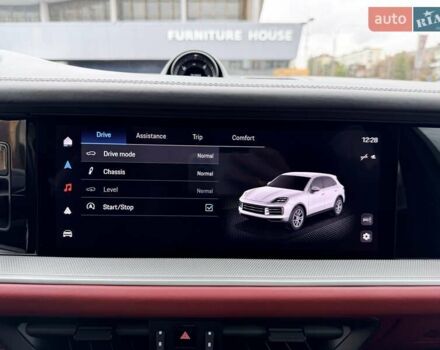 Порше Каен 2023 в Киеве на Automoto.ua Синий Порше Каен, объемом двигателя 3 л и пробегом 18 тыс. км за 99999 $, фото 30 на Automoto.ua