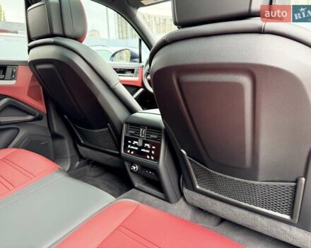 Порше Каен 2023 в Киеве на Automoto.ua Синий Порше Каен, объемом двигателя 3 л и пробегом 18 тыс. км за 99999 $, фото 22 на Automoto.ua