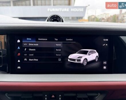 Порше Каен 2023 в Киеве на Automoto.ua Синий Порше Каен, объемом двигателя 3 л и пробегом 18 тыс. км за 99999 $, фото 31 на Automoto.ua