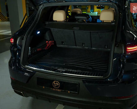 Синий Порше Каен, объемом двигателя 3 л и пробегом 5 тыс. км за 117000 $, фото 11 на Automoto.ua