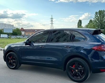 Синий Порше Каен, объемом двигателя 2.97 л и пробегом 209 тыс. км за 21500 $, фото 1 на Automoto.ua