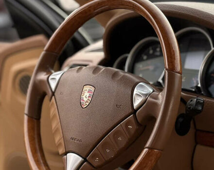 Зеленый Порше Каен, объемом двигателя 4.81 л и пробегом 190 тыс. км за 7900 $, фото 6 на Automoto.ua